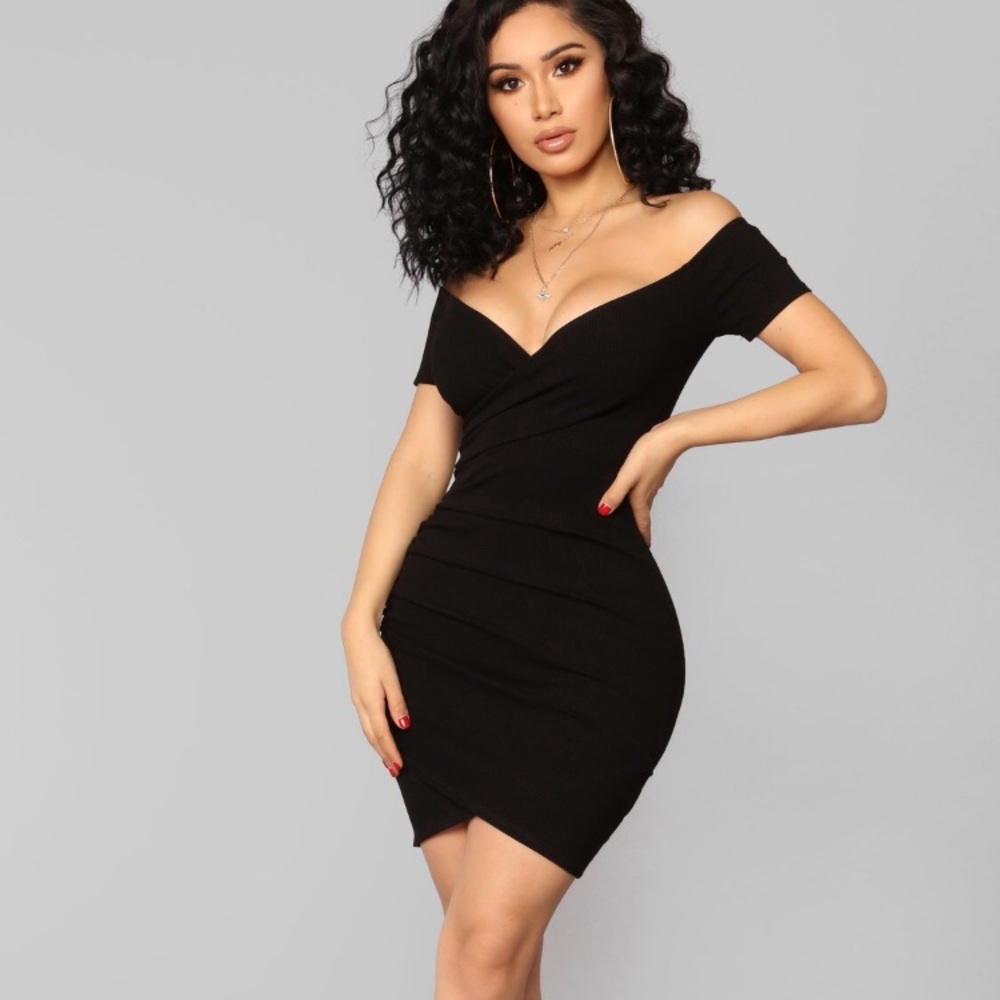 Fashion Nova dress. Off Shoulder.